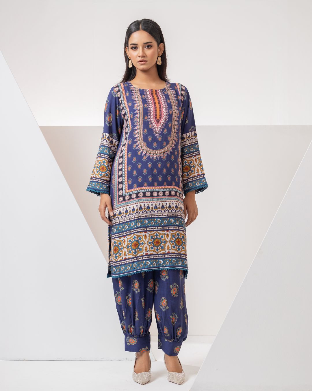 1005B (1)